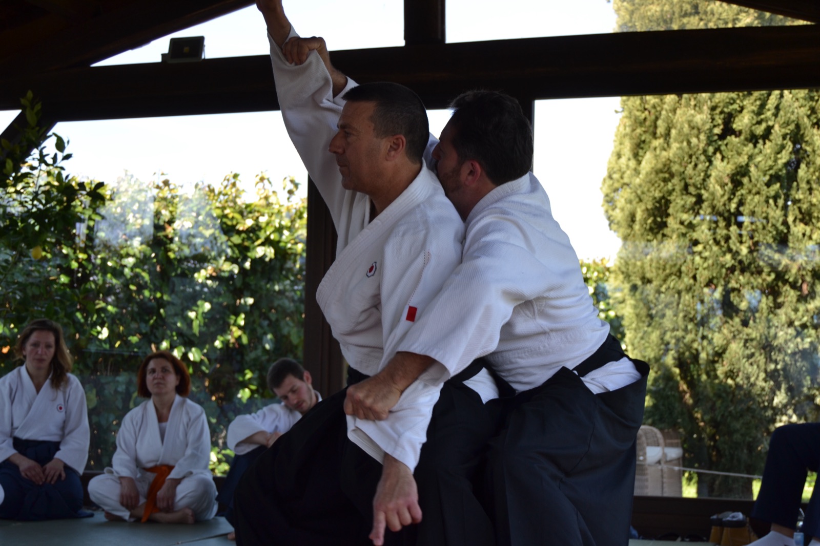 Allievi durante una lezione di Aikido